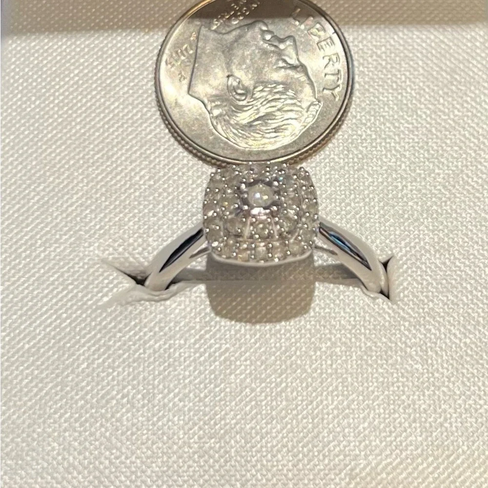 1/4 TCW Diamond Cluster Ring - Picture 8 of 8